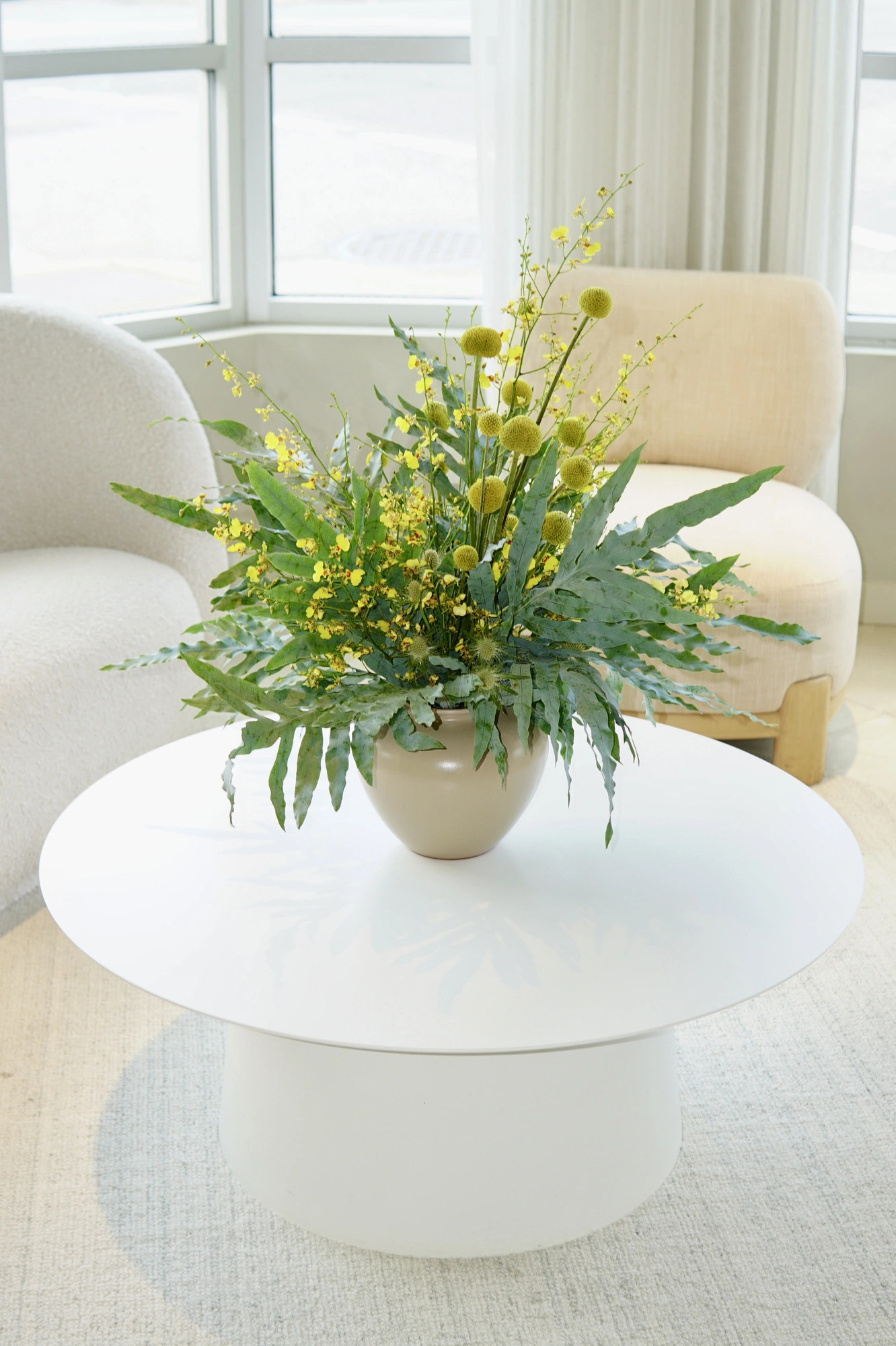 Seasonal standing arrangement for Body & Soul