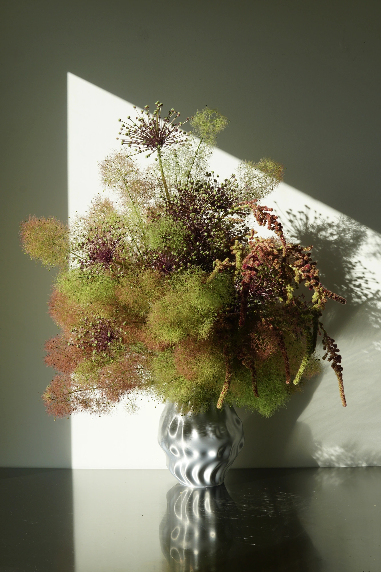Alternate Stooludio vase composition